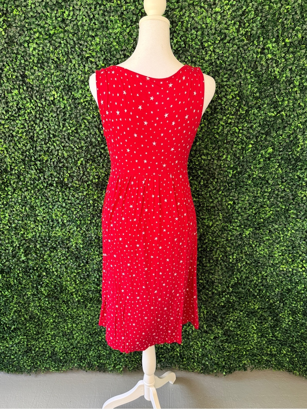 Red Star-Print V-Neck Sleeveless Dress - 4th of July Ready - Picture 8 of 8
